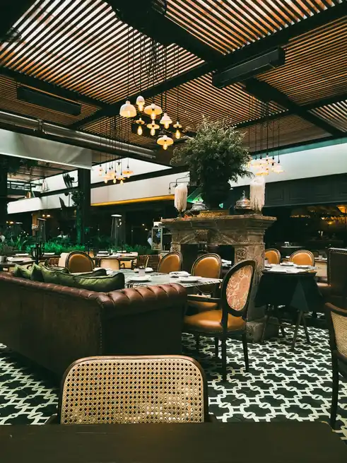 Elegant private dining room at Trevessian Royal Manor