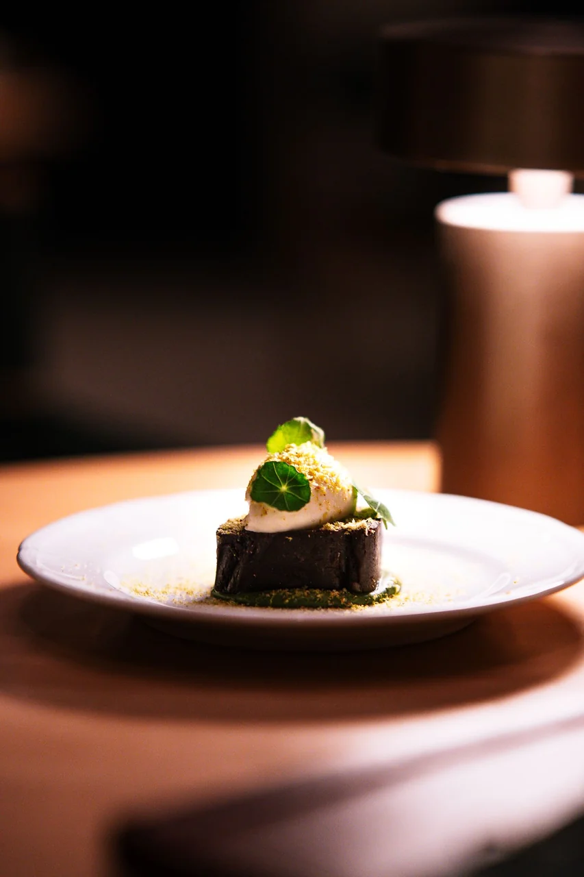 Artisan dessert presentation